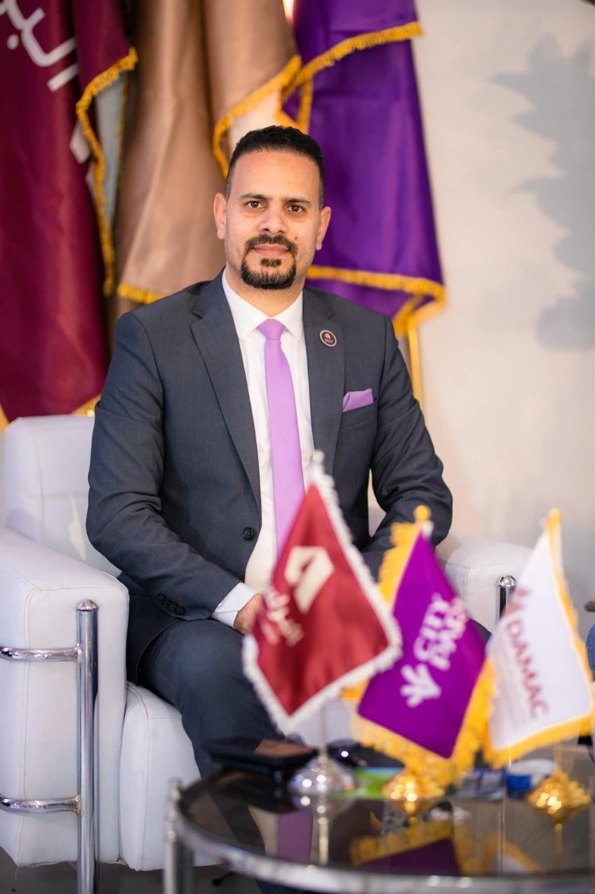 معرض 32